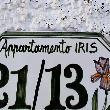 Iris Apartment-trilocale Vistamare, 50 M Dalla *