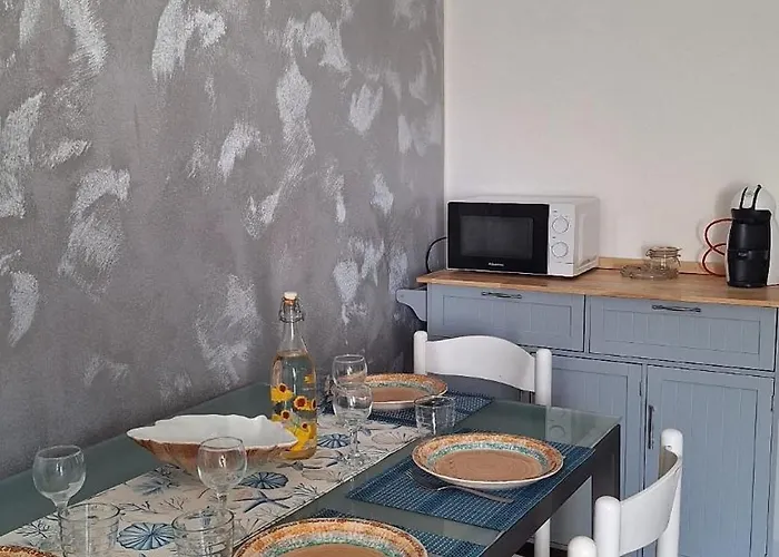 Iris Apartment-trilocale Vistamare, 50 M Dalla