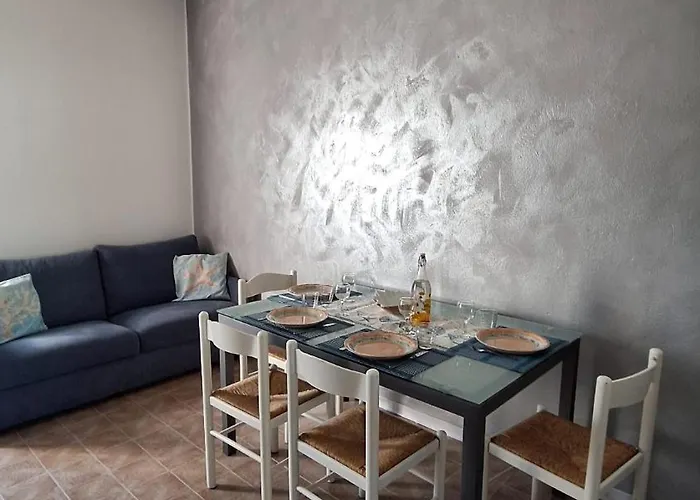 Iris Apartment-trilocale Vistamare, 50 M Dalla *