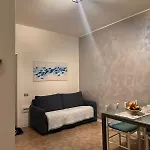 Iris Apartment-trilocale Vistamare, 50 M Dalla *