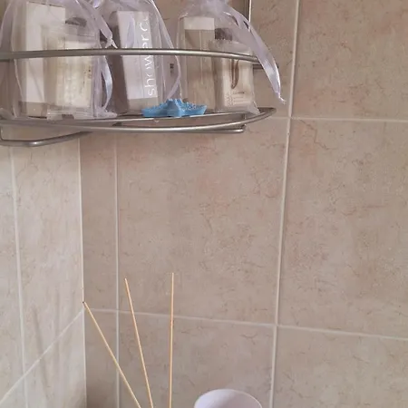 Iris Apartment-trilocale Vistamare, 50 M Dalla *