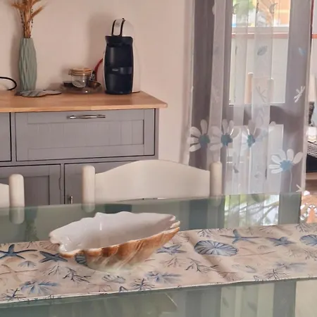 Iris Apartment-trilocale Vistamare, 50 M Dalla Апартаменты Лидо-делле-Национи