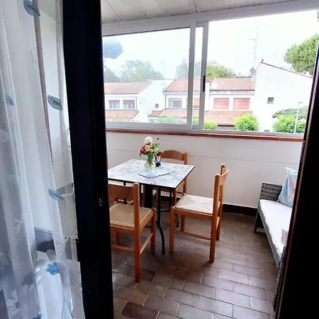 Iris Apartment-trilocale Vistamare, 50 M Dalla 아파트 *