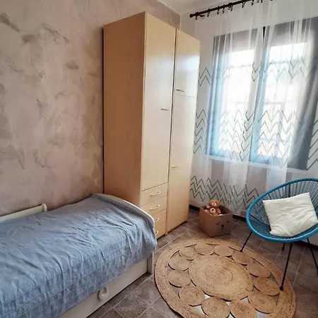 Iris Apartment-trilocale Vistamare, 50 M Dalla 아파트 *