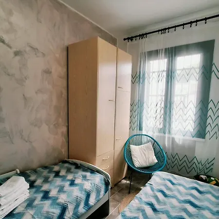 Iris Apartment-trilocale Vistamare, 50 M Dalla 아파트 *